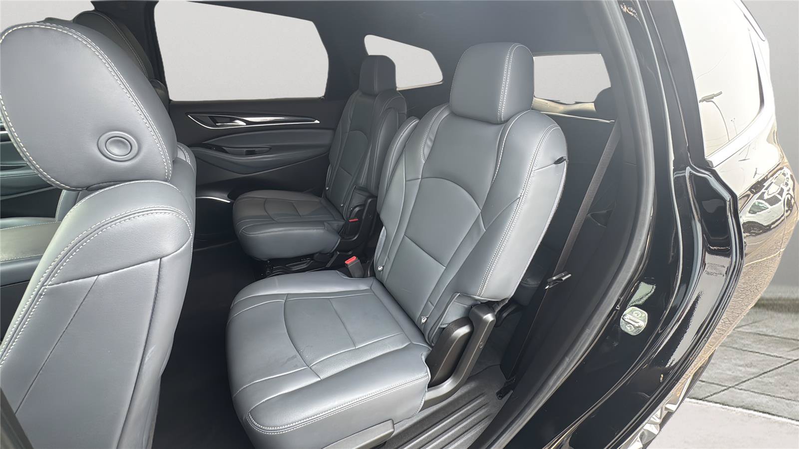Used 2023 Buick Enclave Premium w/ Experience Buick Package FWD image 19
