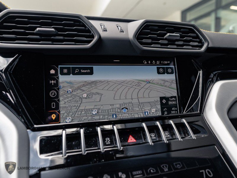 Used 2024 Lamborghini Urus S image 13