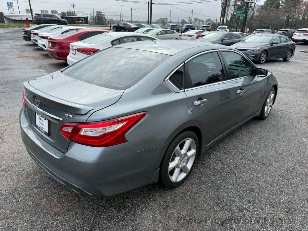 Used 2016 Nissan Altima 2.5 SR FWD image 5