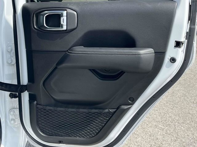 Used 2022 Jeep Wrangler Unlimited Sahara w/ Cold Weather Group image 22