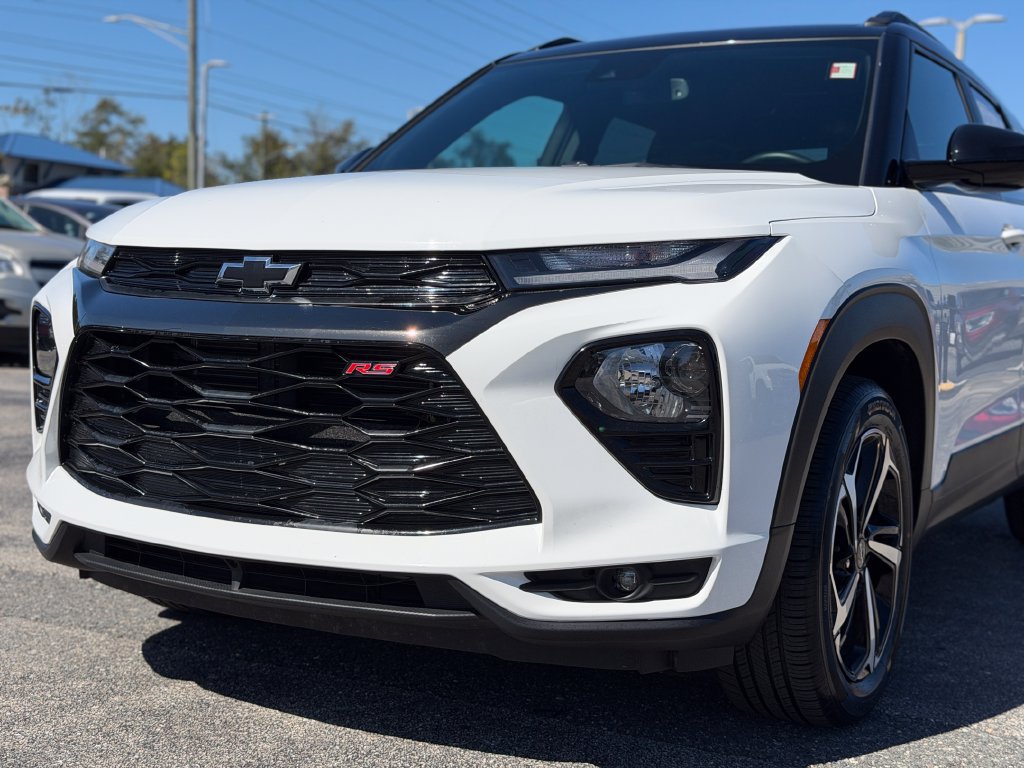 Used 2023 Chevrolet TrailBlazer RS w/ Convenience Package FWD image 13