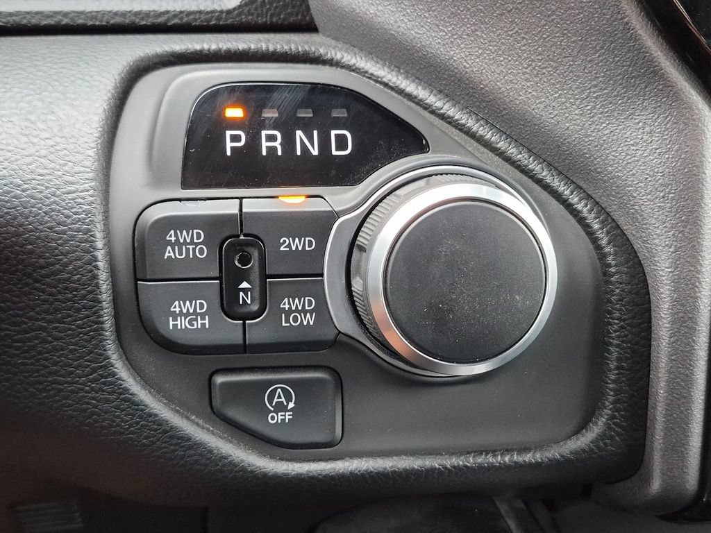Used 2025 RAM 1500 Big Horn AWD/4WD image 19
