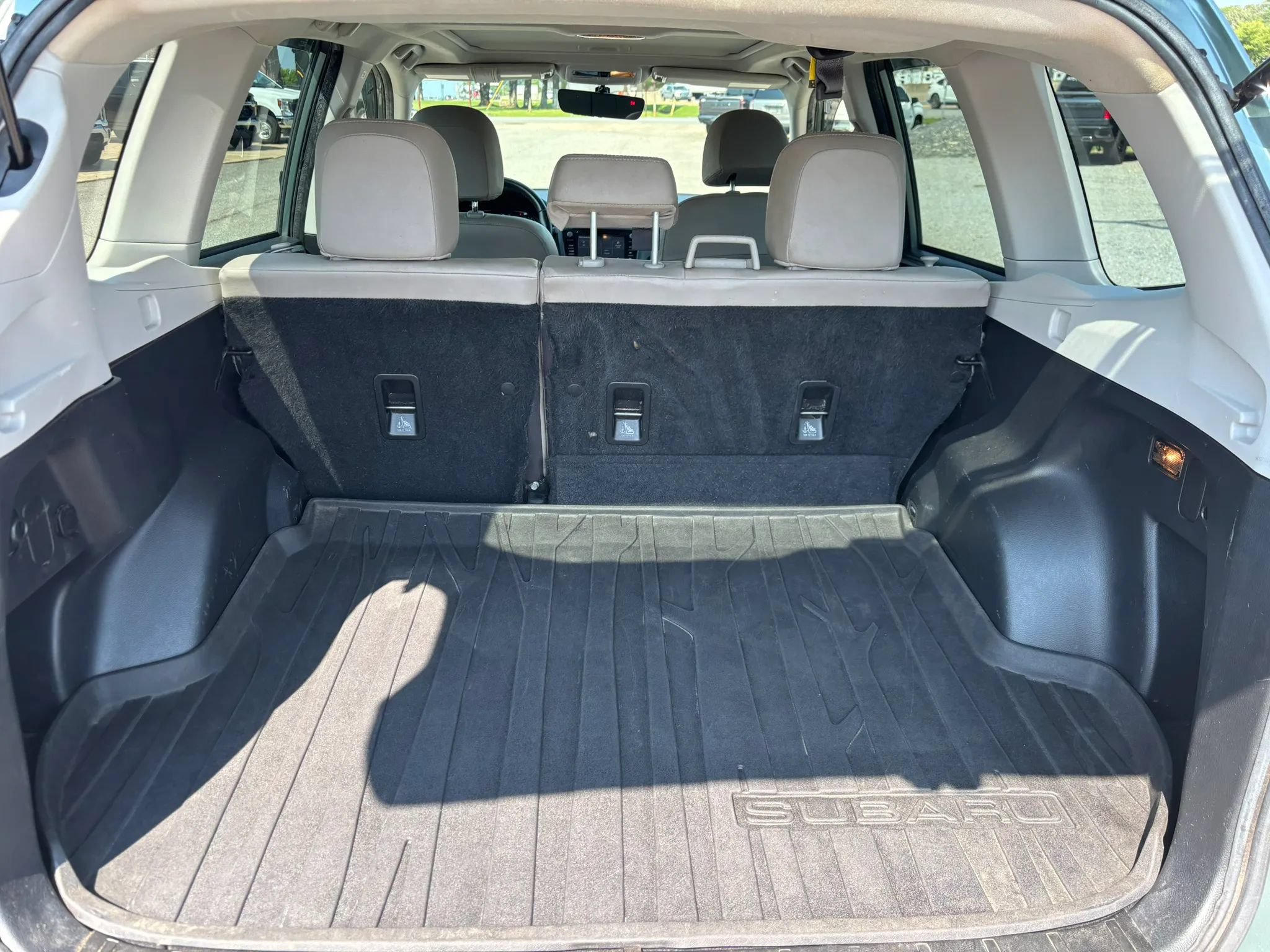 Used 2018 Subaru Forester 2.5i Limited AWD/4WD image 16