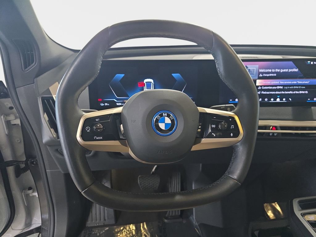 Used 2024 BMW iX xDrive50 w/ Sport Package image 19
