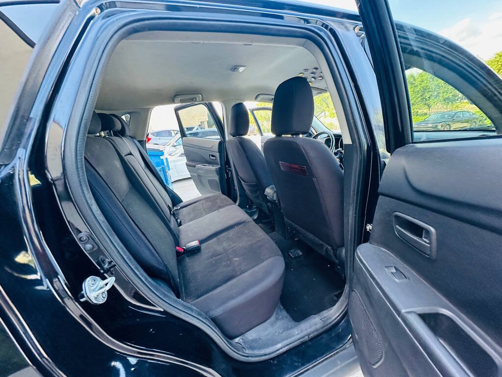 Used 2013 Mitsubishi Outlander Sport ES FWD image 17