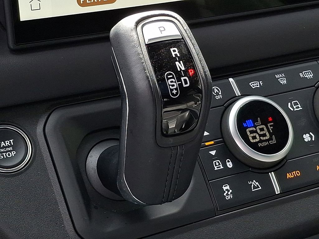 Used 2025 Land Rover Defender 110 S image 20
