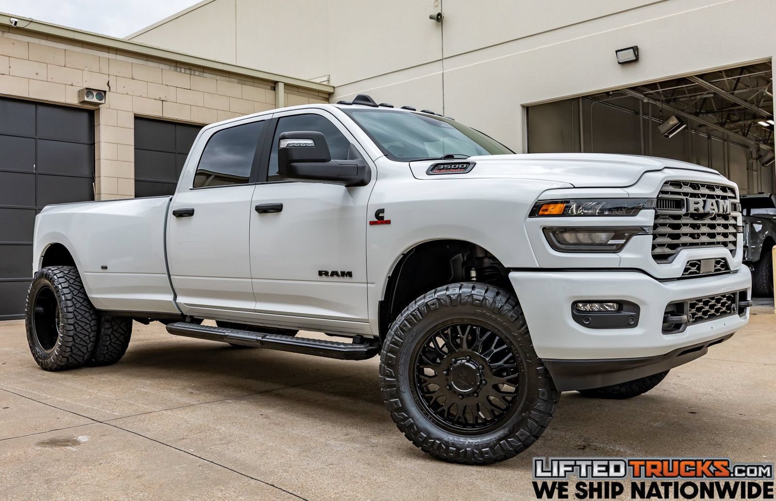 Used 2026 RAM 3500 Lone Star AWD/4WD image 1