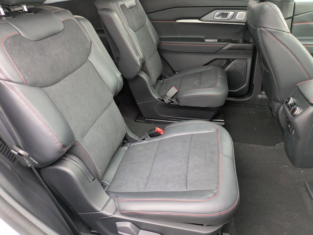 New 2026 Ford Explorer ST w/ Sun And Sound Package image 21