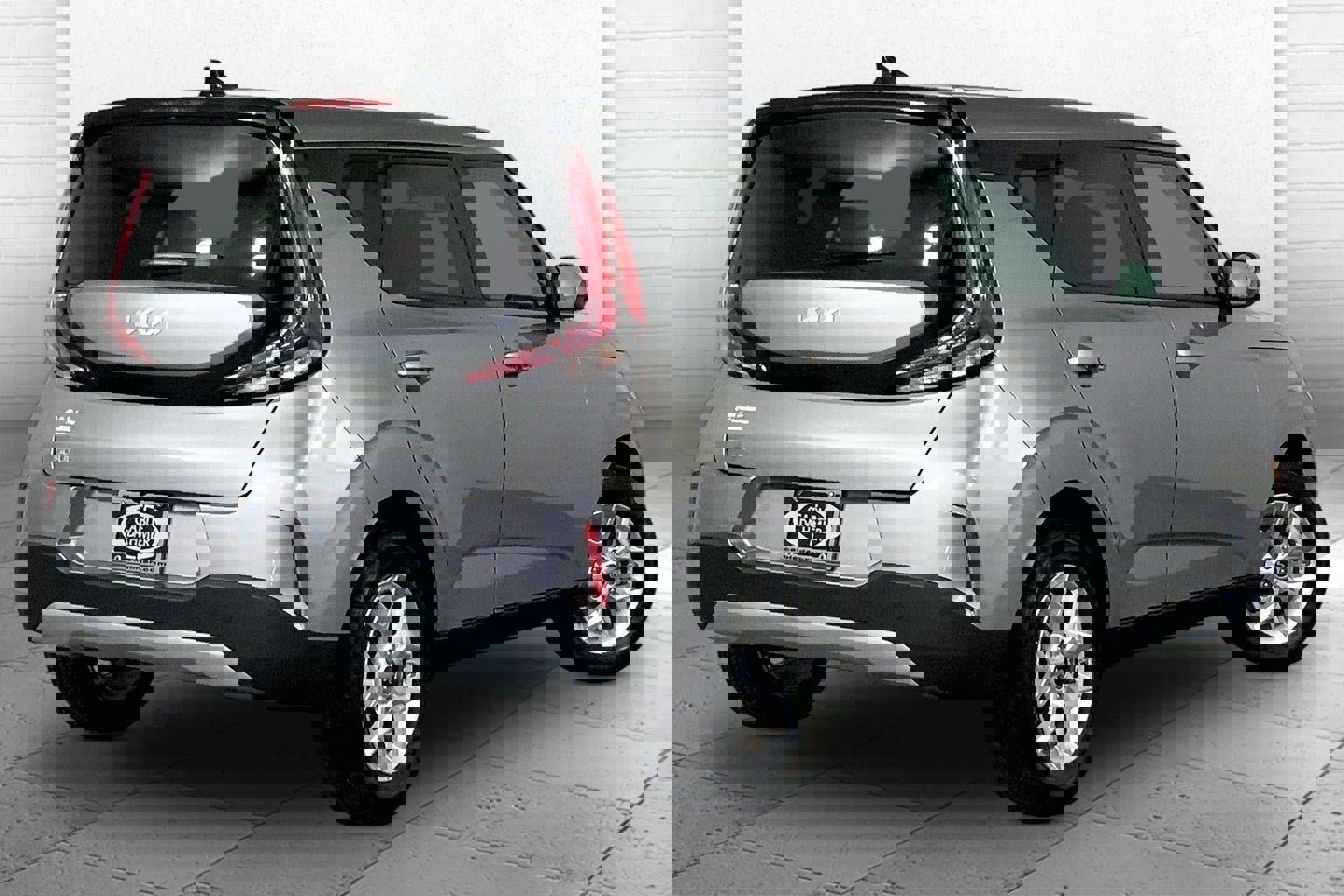 Used 2025 Kia Soul LX image 13