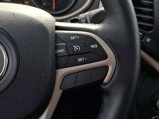 Used 2016 Jeep Cherokee Limited image 28