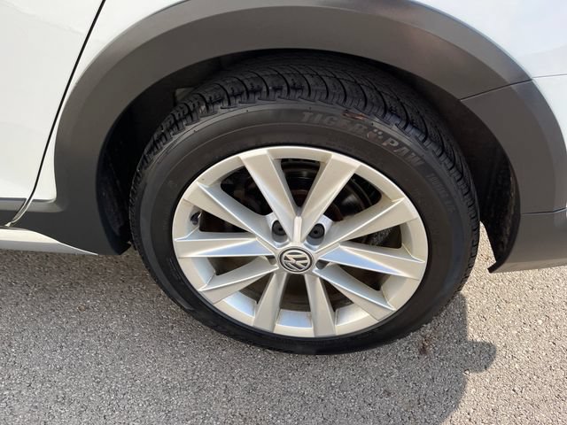 Used 2017 Volkswagen Golf Alltrack SE AWD/4WD image 42