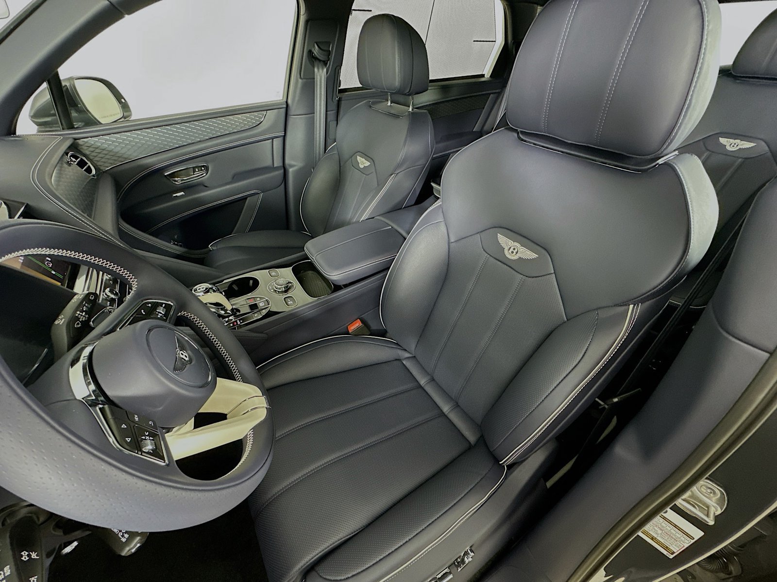 New 2026 Bentley Bentayga Extended Wheelbase AWD/4WD image 37