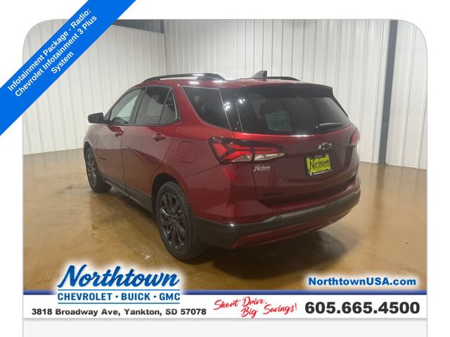 Used 2023 Chevrolet Equinox RS w/ RS Leather Package AWD/4WD image 3