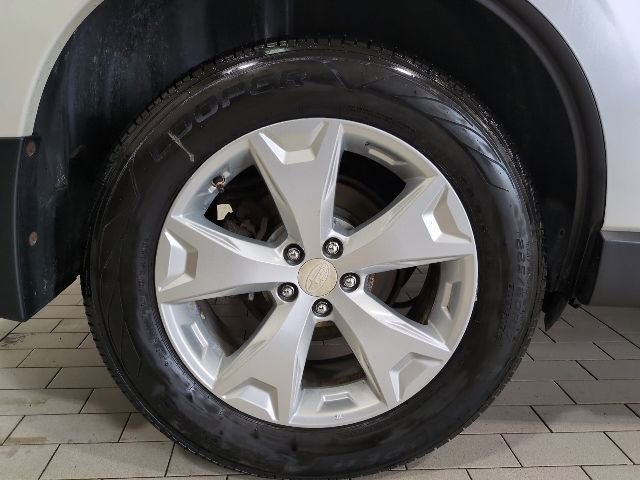 Used 2015 Subaru Forester 2.5i Premium w/ All-Weather Package AWD/4WD image 25