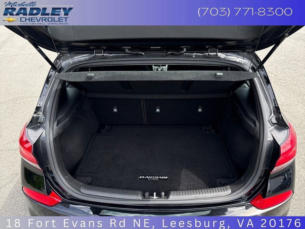 Used 2019 Hyundai Elantra GT FWD image 11