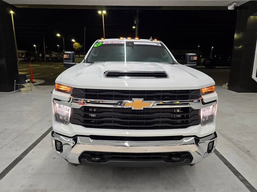 Used 2024 Chevrolet Silverado 3500 LT w/ Convenience Package AWD/4WD image 9