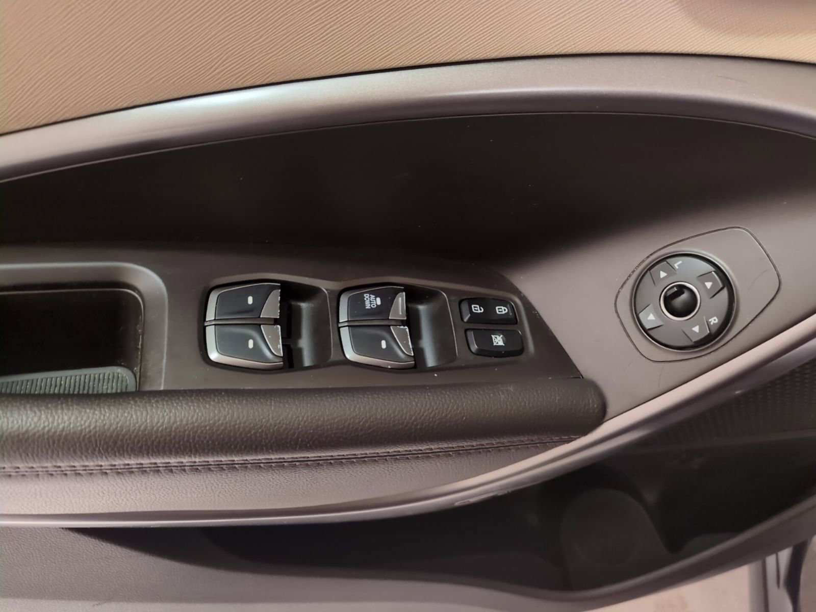 Used 2018 Hyundai Santa Fe Sport image 17