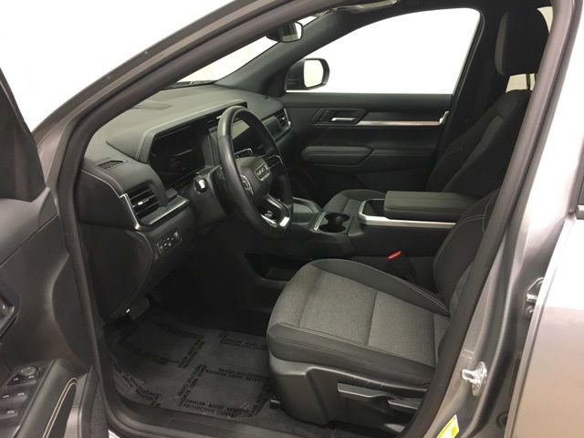Used 2025 GMC Terrain Elevation AWD/4WD image 17