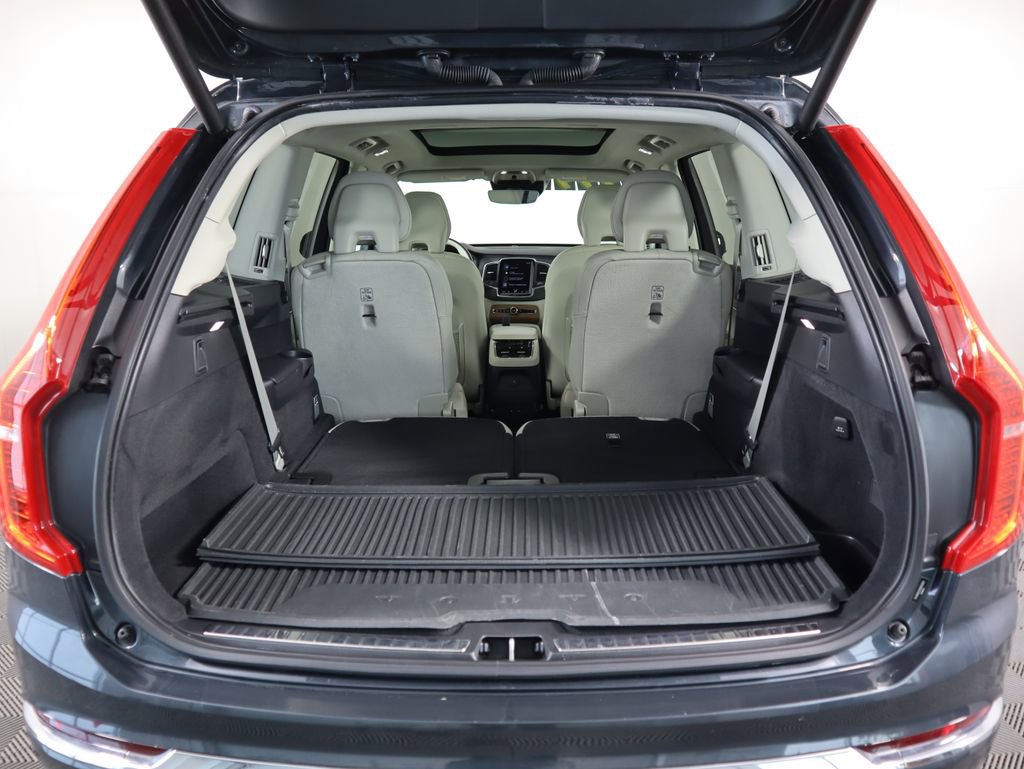 Used 2022 Volvo XC90 T8 Inscription Expression image 30