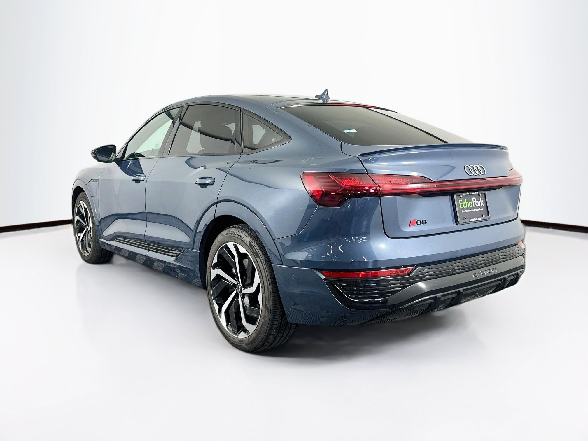 Used 2024 Audi Q8 e-tron Premium Plus w/ Premium Plus Package AWD/4WD image 5