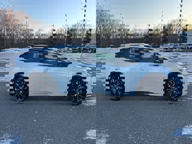 Used 2025 Toyota Prius XLE image 12