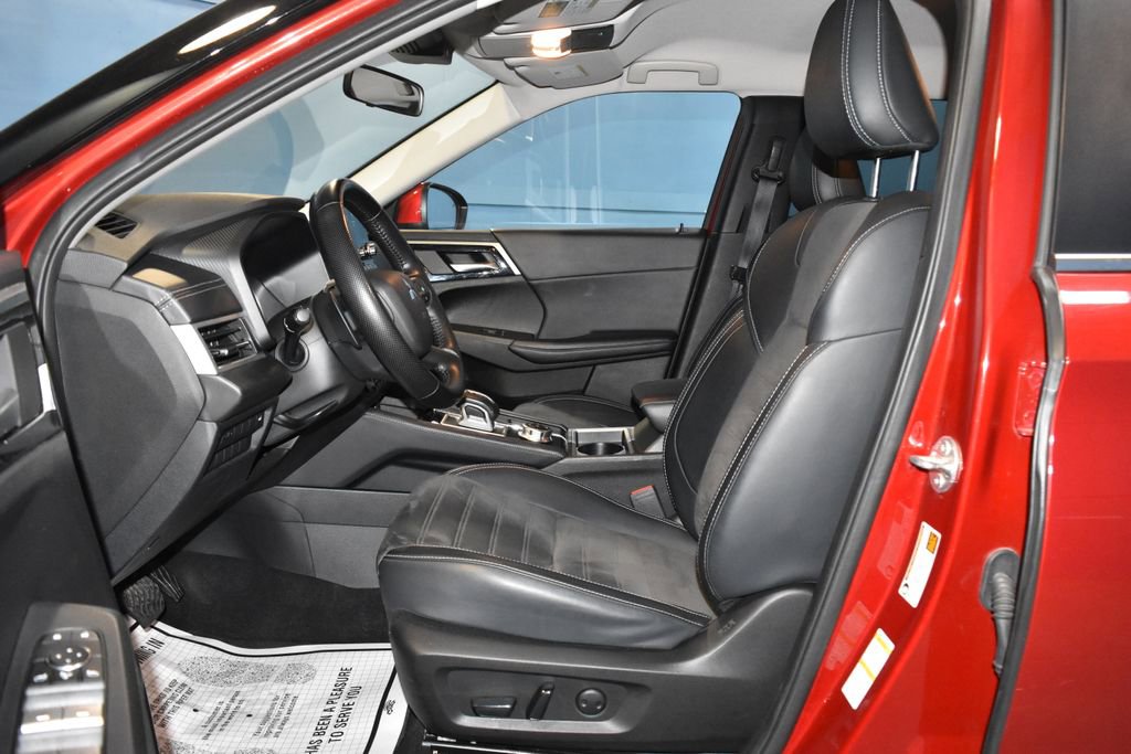 Used 2024 Mitsubishi Outlander SE image 6