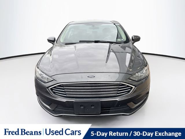 Used 2018 Ford Fusion SE w/ Fusion SE Technology Package FWD image 1