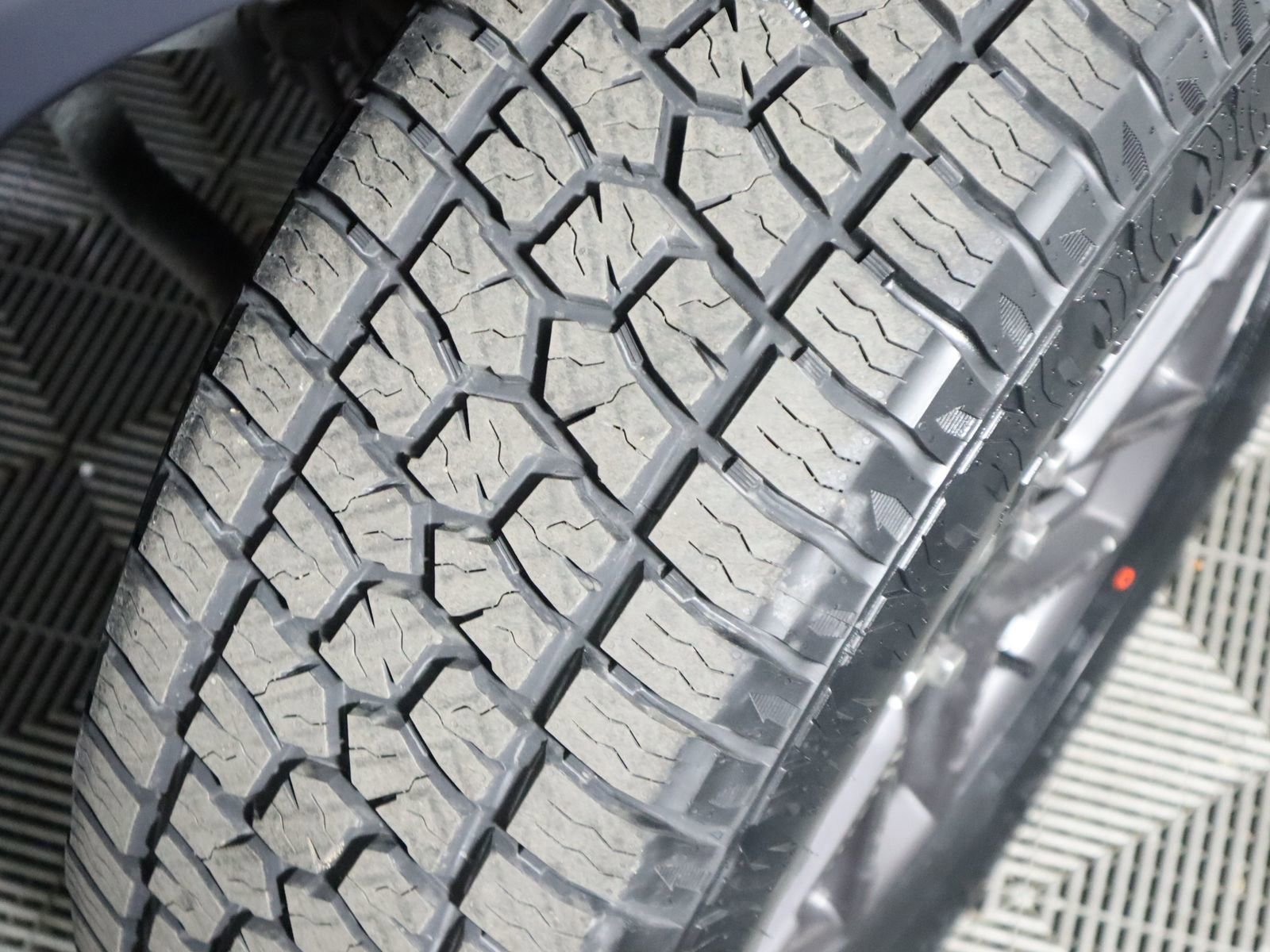 Used 2024 Jeep Wrangler Sport S image 26