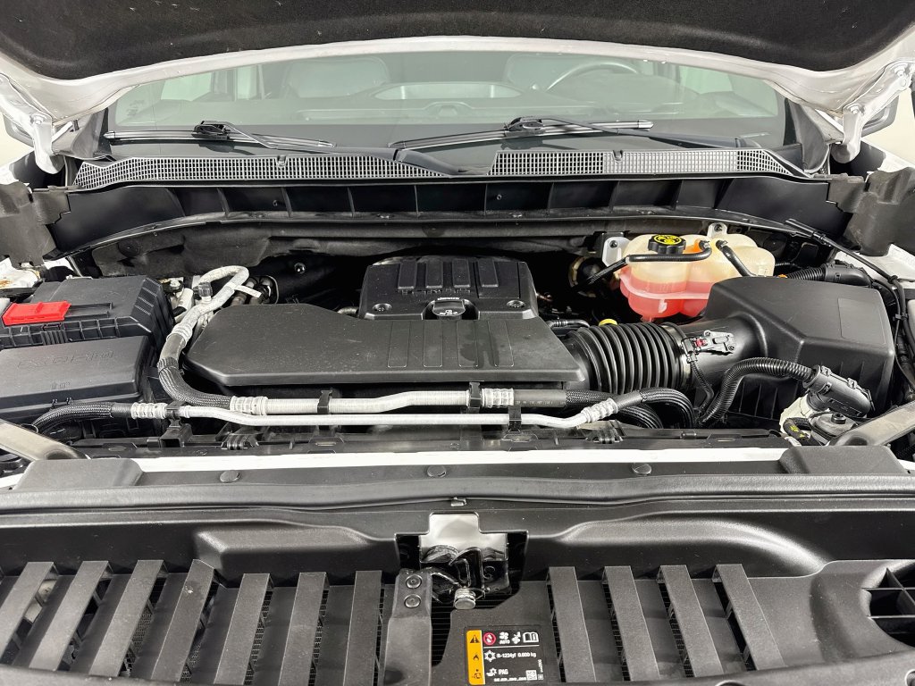 Used 2022 Chevrolet Silverado 1500 Custom AWD/4WD image 29