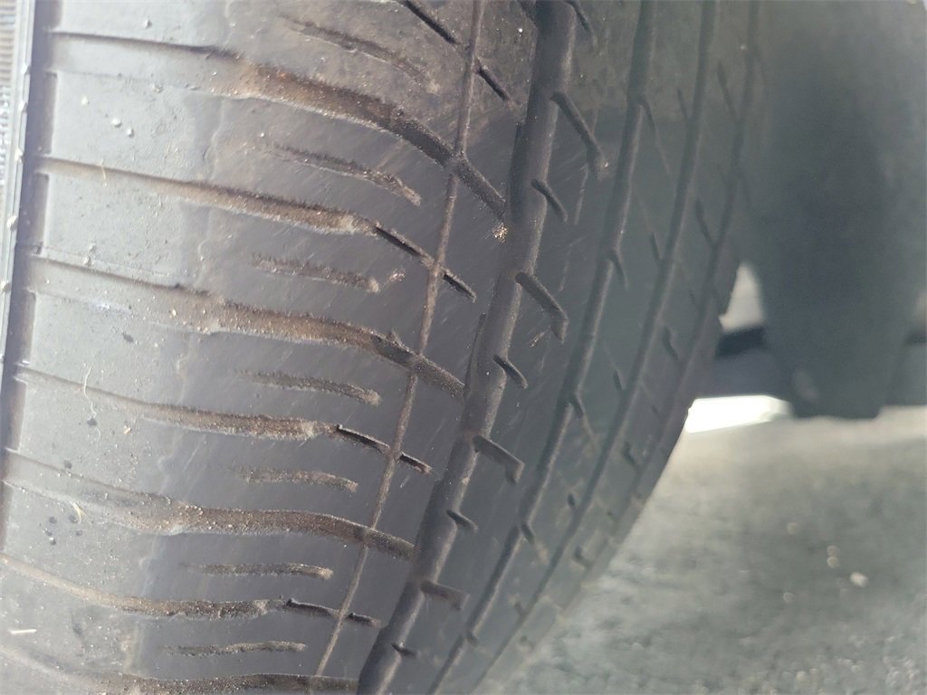 Used 2024 Chrysler Pacifica Touring-L image 31