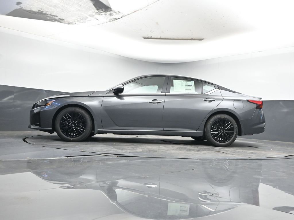 New 2025 Nissan Altima 2.5 SV w/ SV Special Edition Package image 31