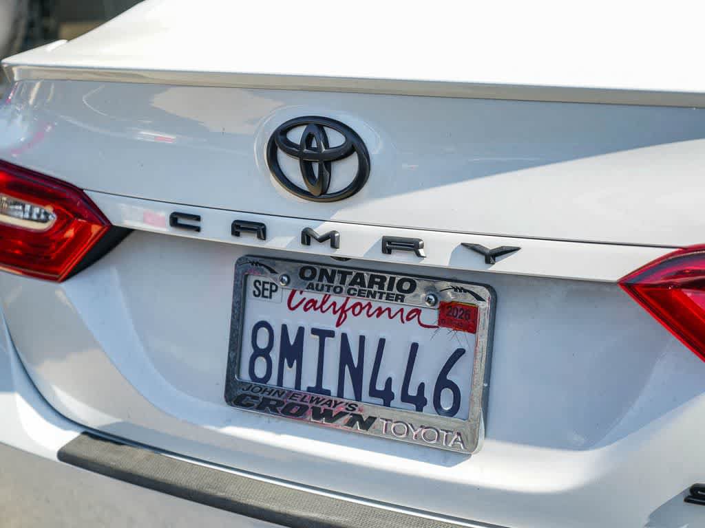 Used 2019 Toyota Camry SE FWD image 13