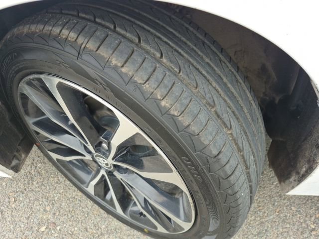 Used 2018 Toyota Corolla SE image 32