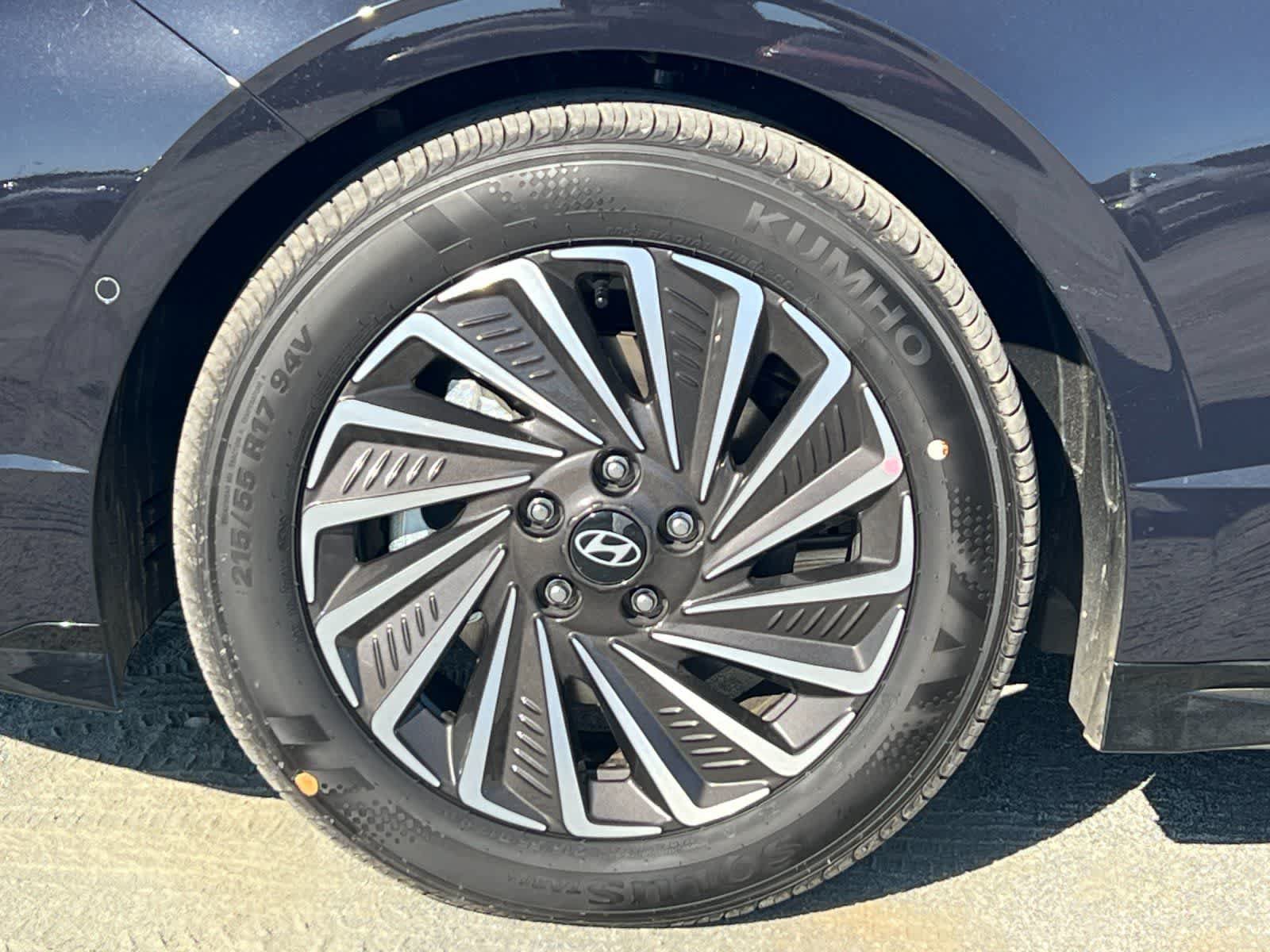 New 2026 Hyundai Sonata Limited FWD image 22