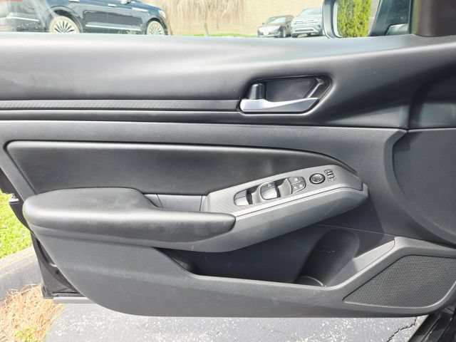 Used 2022 Nissan Altima 2.5 S FWD image 29