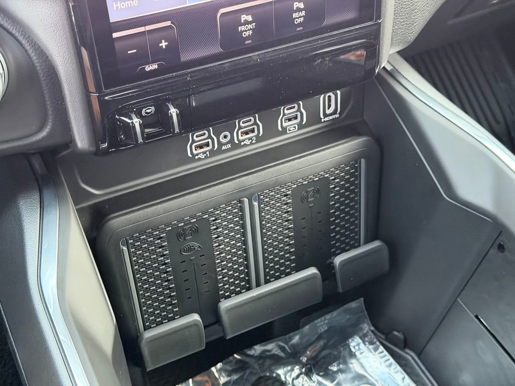 New 2026 RAM 1500 Laramie AWD/4WD image 20