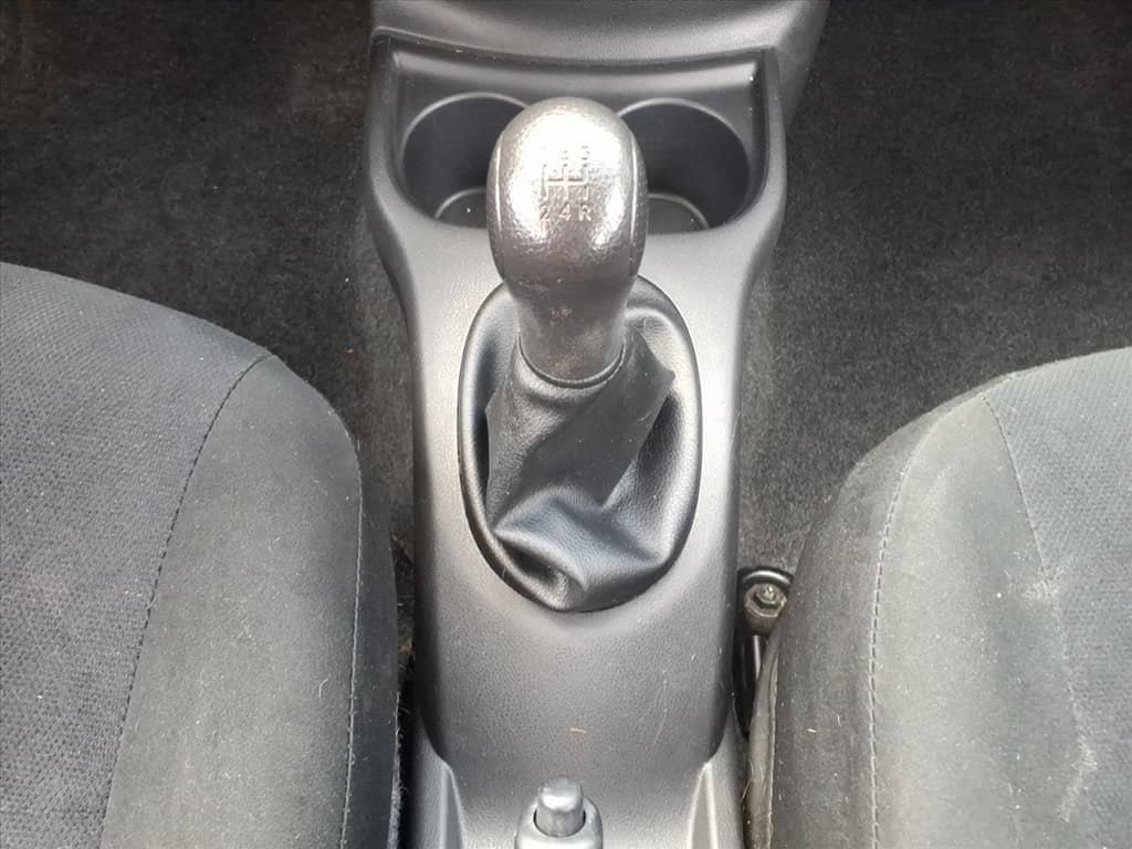 Used 2014 Nissan Versa Note S FWD image 27