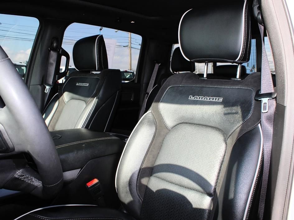 Used 2025 RAM 1500 Laramie w/ Sport Appearance Package image 38
