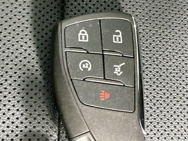 Used 2024 Chevrolet Equinox EV LT FWD image 16