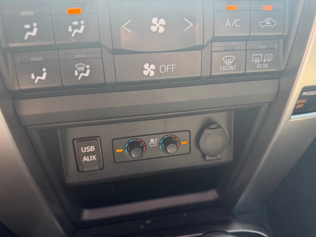 Used 2017 Toyota 4Runner Limited AWD/4WD image 13
