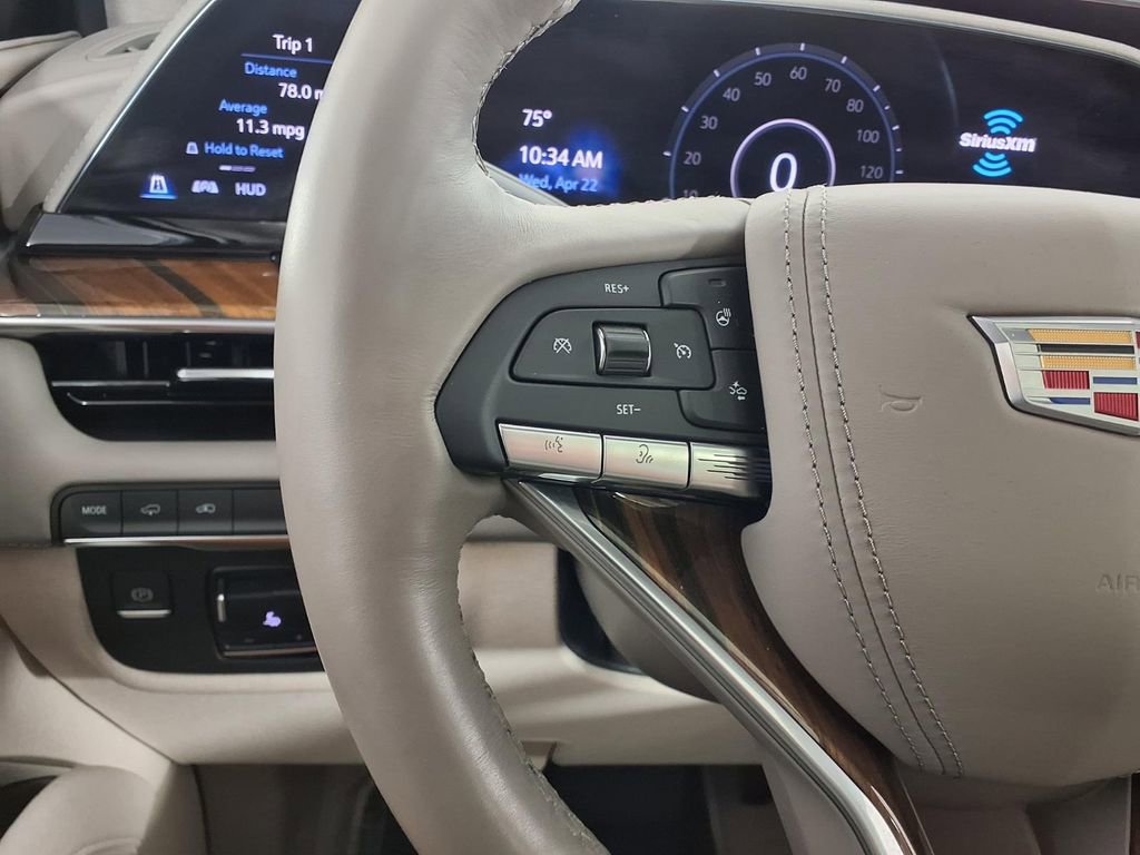 Used 2022 Cadillac Escalade Premium Luxury Platinum RWD image 17
