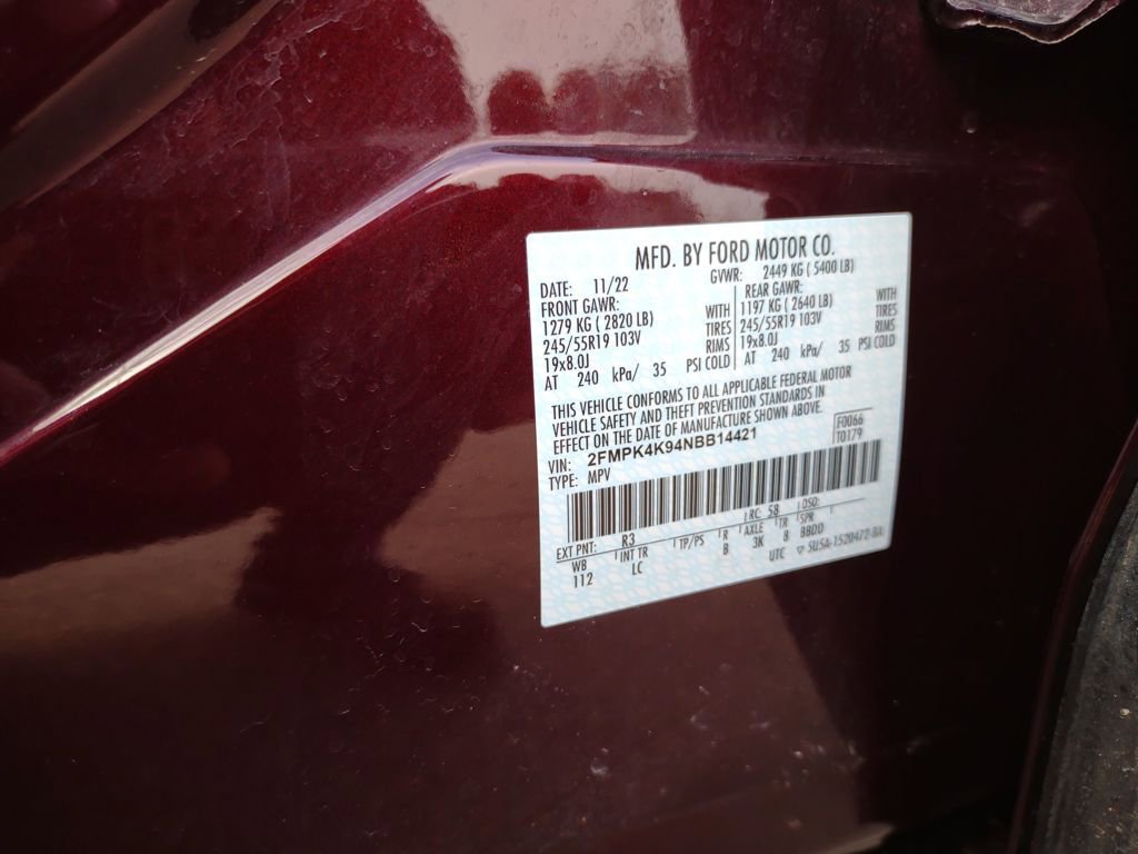 Used 2022 Ford Edge Titanium w/ Class II Trailer Tow Package image 29