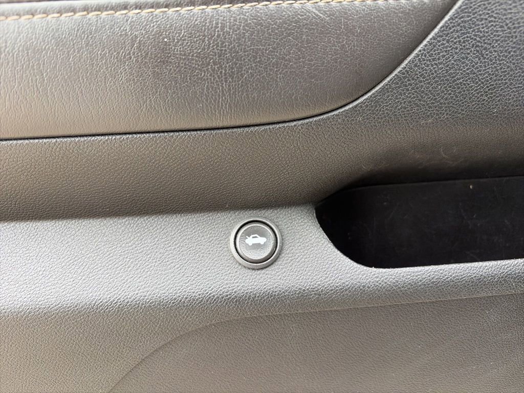 Used 2011 Chevrolet Camaro LT w/ RS Package RWD image 32