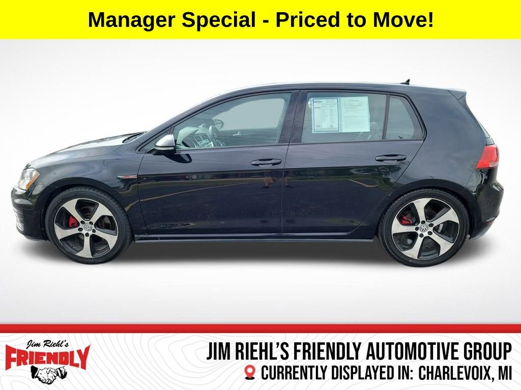 Used 2016 Volkswagen Golf S image 2