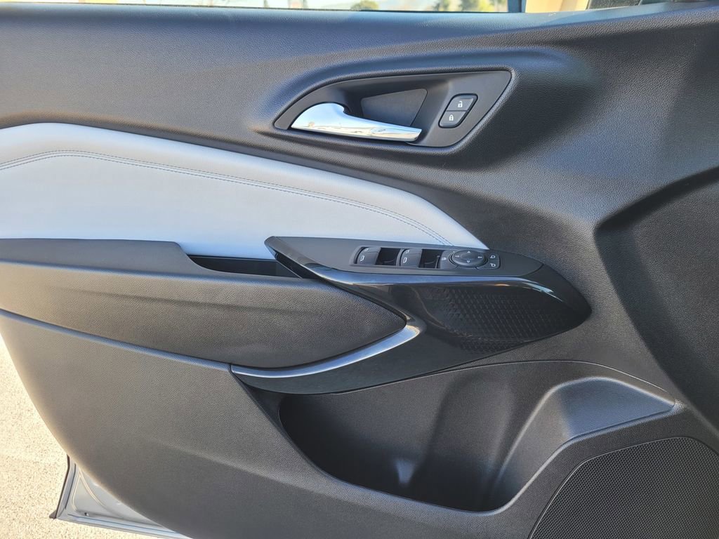 New 2026 Chevrolet Trax LT w/ Driver Confidence Package image 26