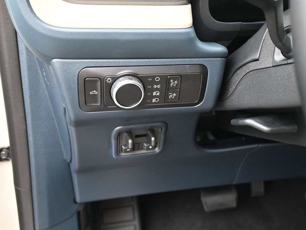 New 2025 Ford Maverick Lariat w/ 4K Tow Package image 21