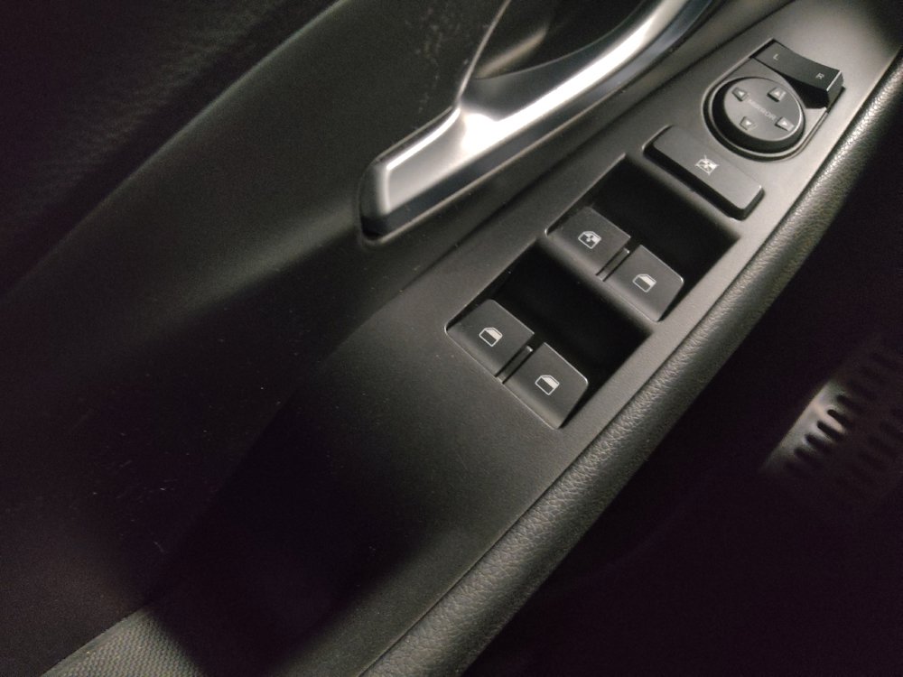 Used 2018 Hyundai Elantra GT Sport w/ Sport Tech Package 04 image 27