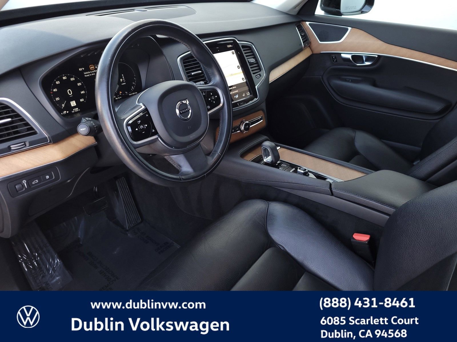 Used 2022 Volvo XC90 T8 Inscription Expression w/ Climate Package image 9