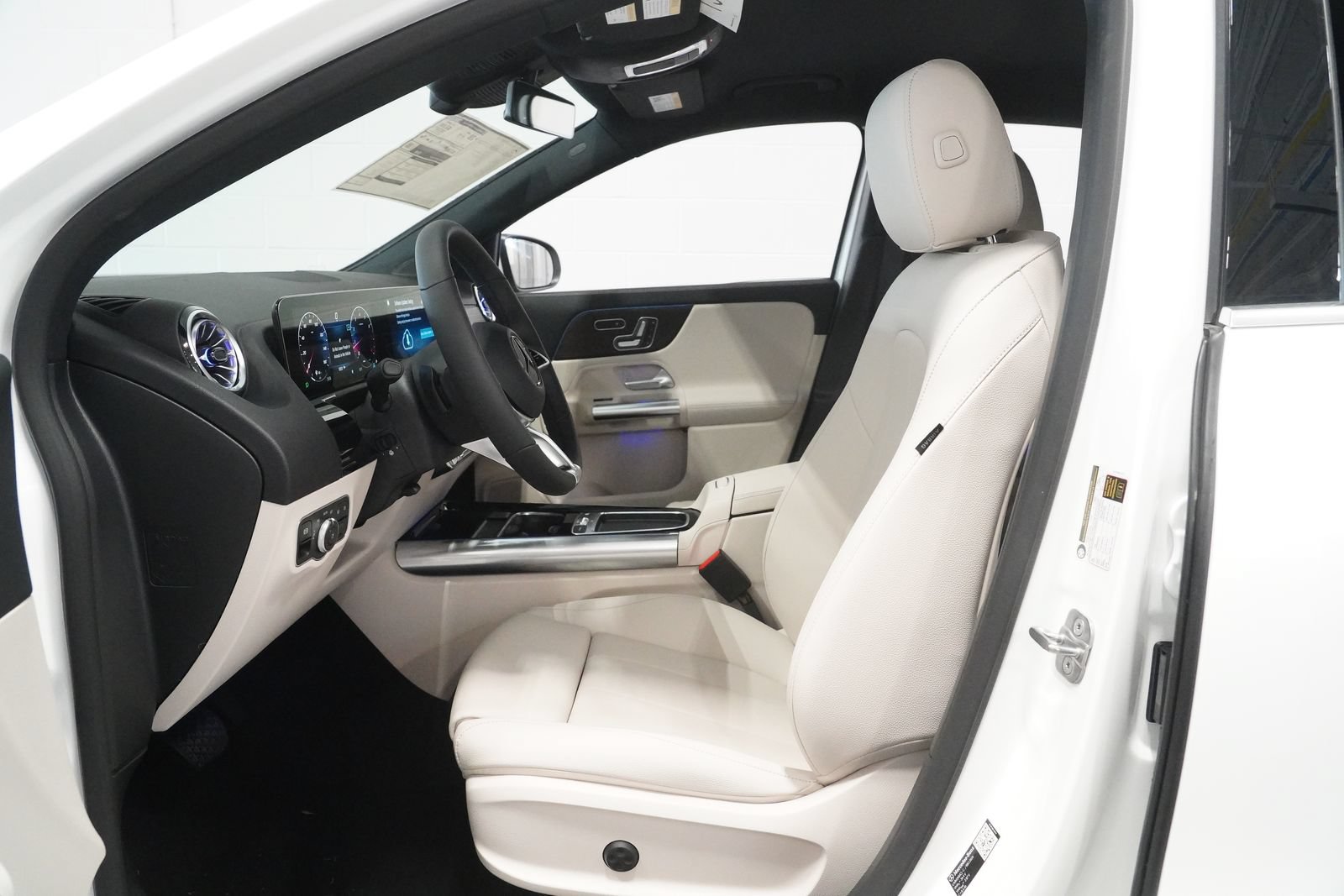 New 2026 Mercedes-Benz GLA 250 4MATIC image 14