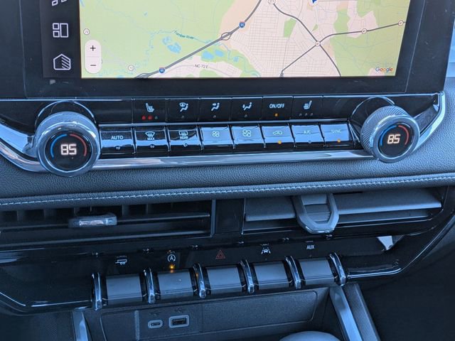 Used 2024 Chevrolet Colorado LT w/ LT Convenience Package II image 25